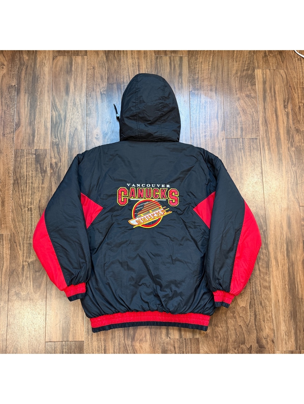 Vintage 90s Vancouver Canucks NHL Chalk Line Parka Jacket L Black Red Skate Logo